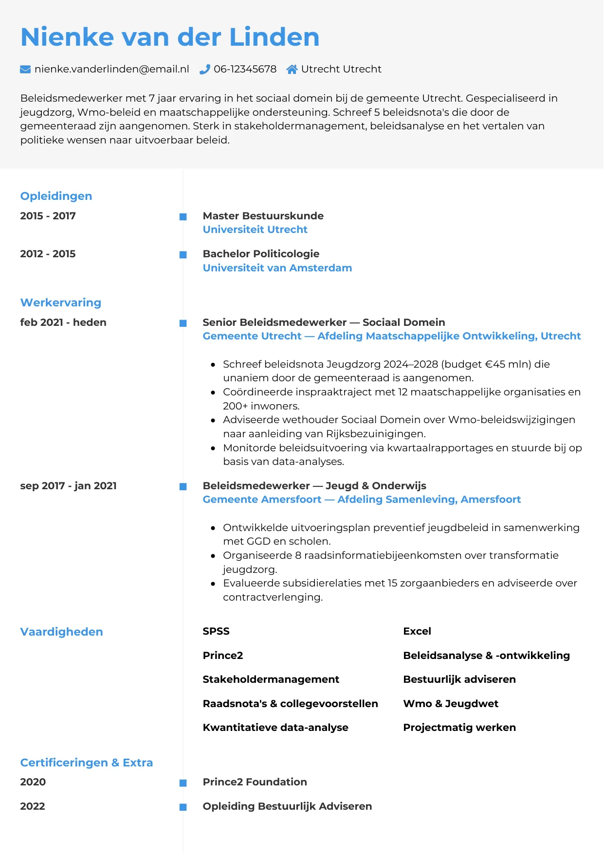 Voorbeeld CV voor beleidsmedewerker in template Chrono. CV Chrono voor beleidsmedewerker