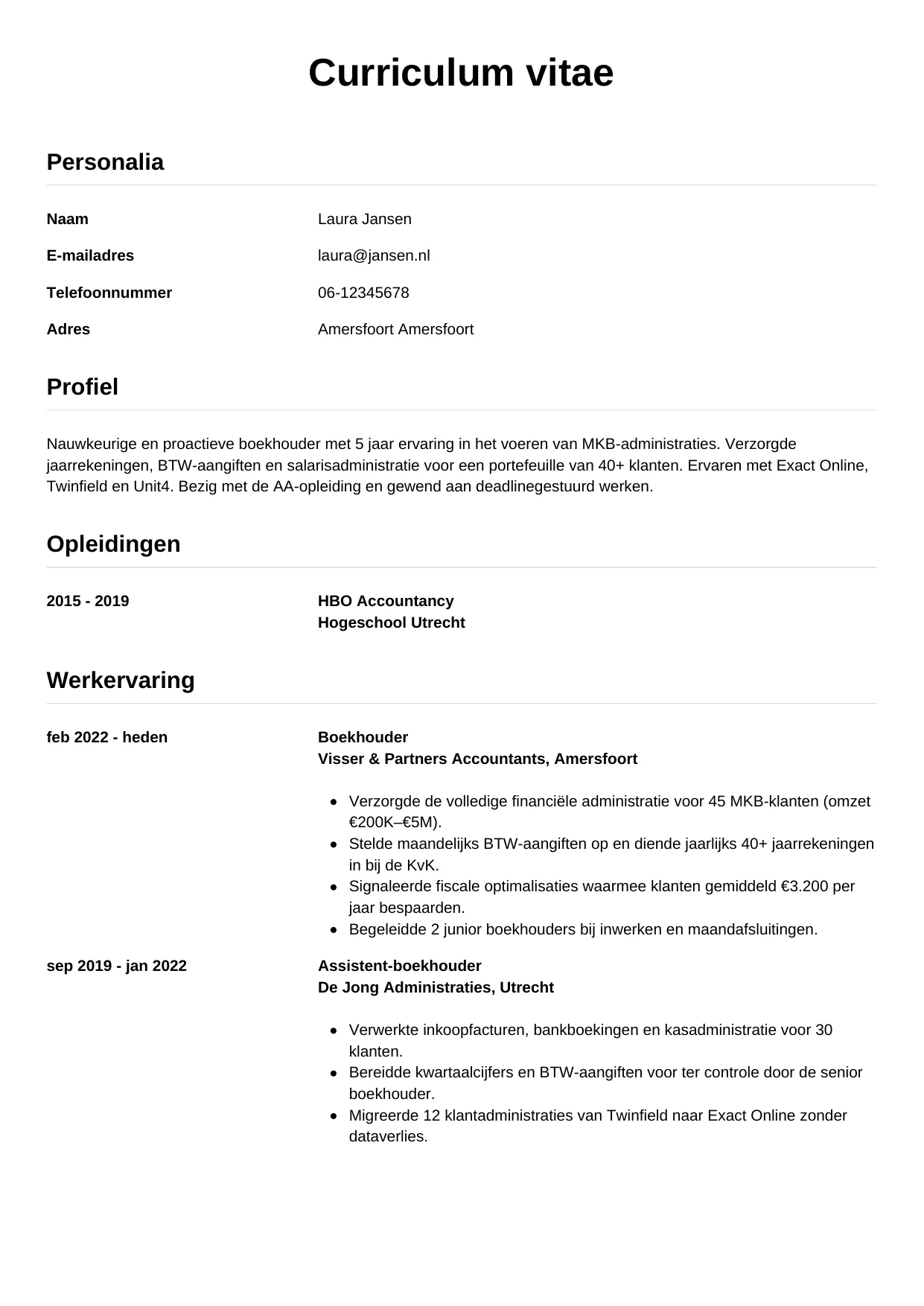 Voorbeeld CV voor boekhouder in template Simpel. CV Simpel voor boekhouder