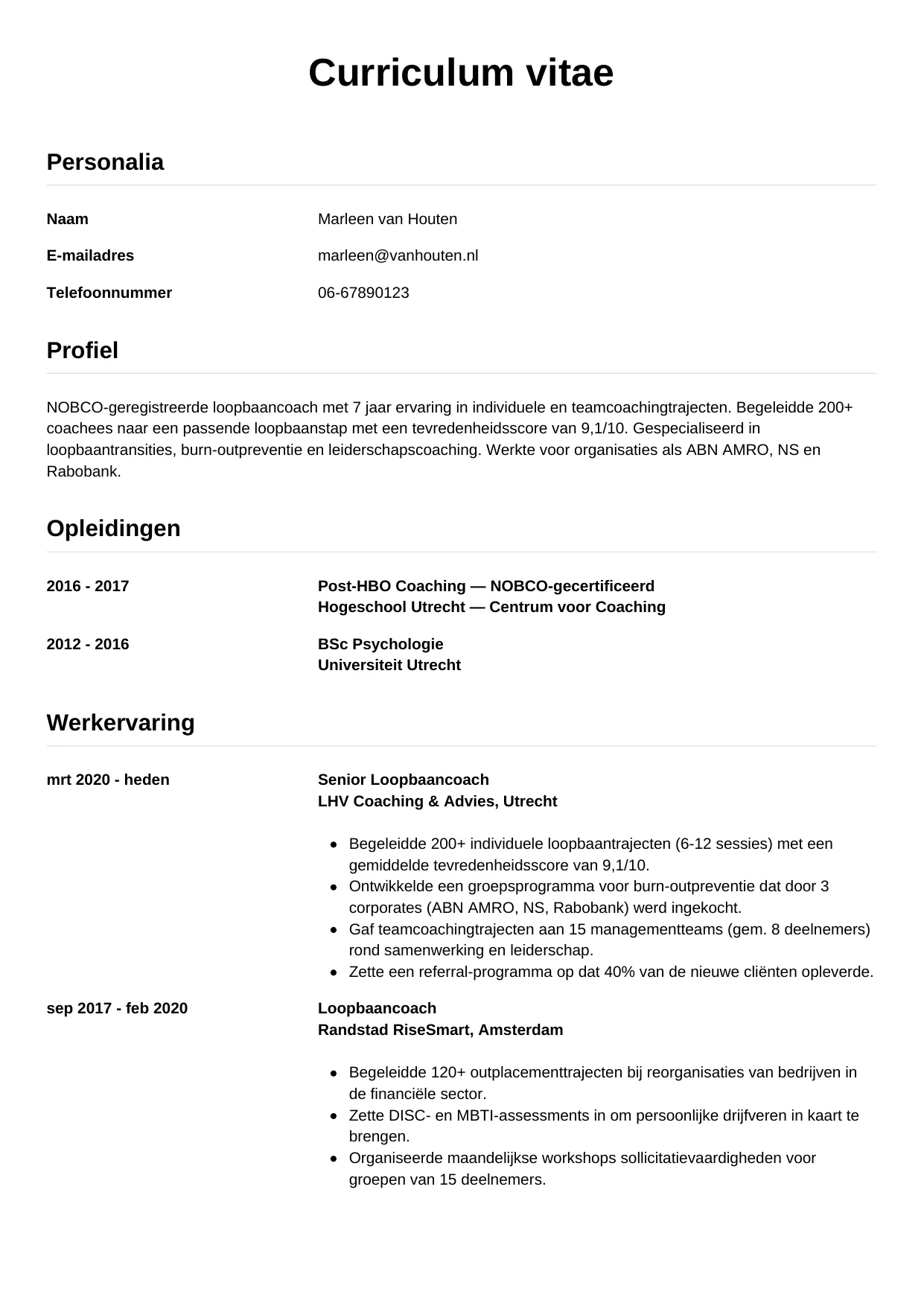 Voorbeeld CV voor coach in template Simpel. CV Simpel voor coach