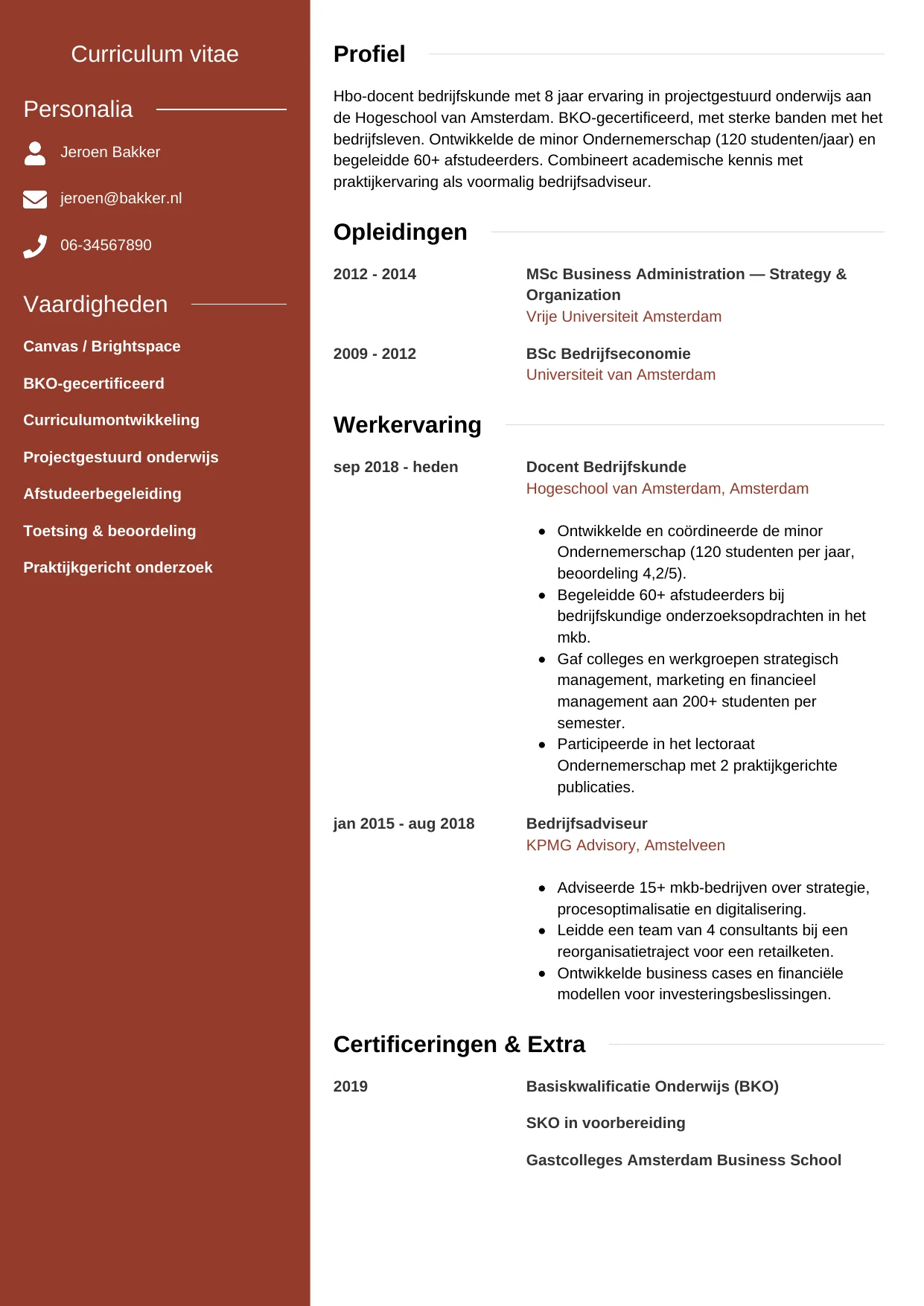 Voorbeeld CV voor docent hbo in template Modern. CV Modern voor docent hbo