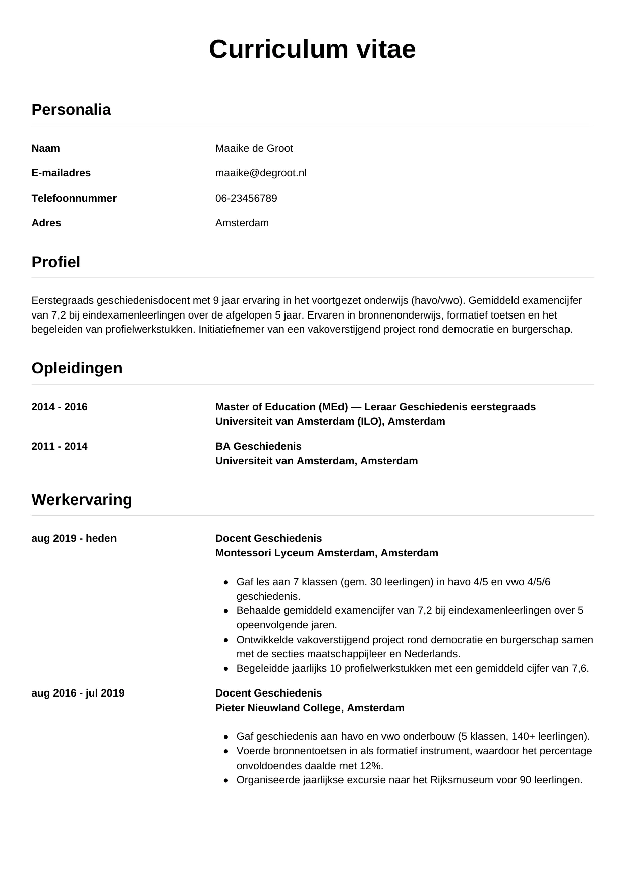 Voorbeeld CV voor docent voortgezet onderwijs in template Simpel. CV Simpel voor docent voortgezet onderwijs