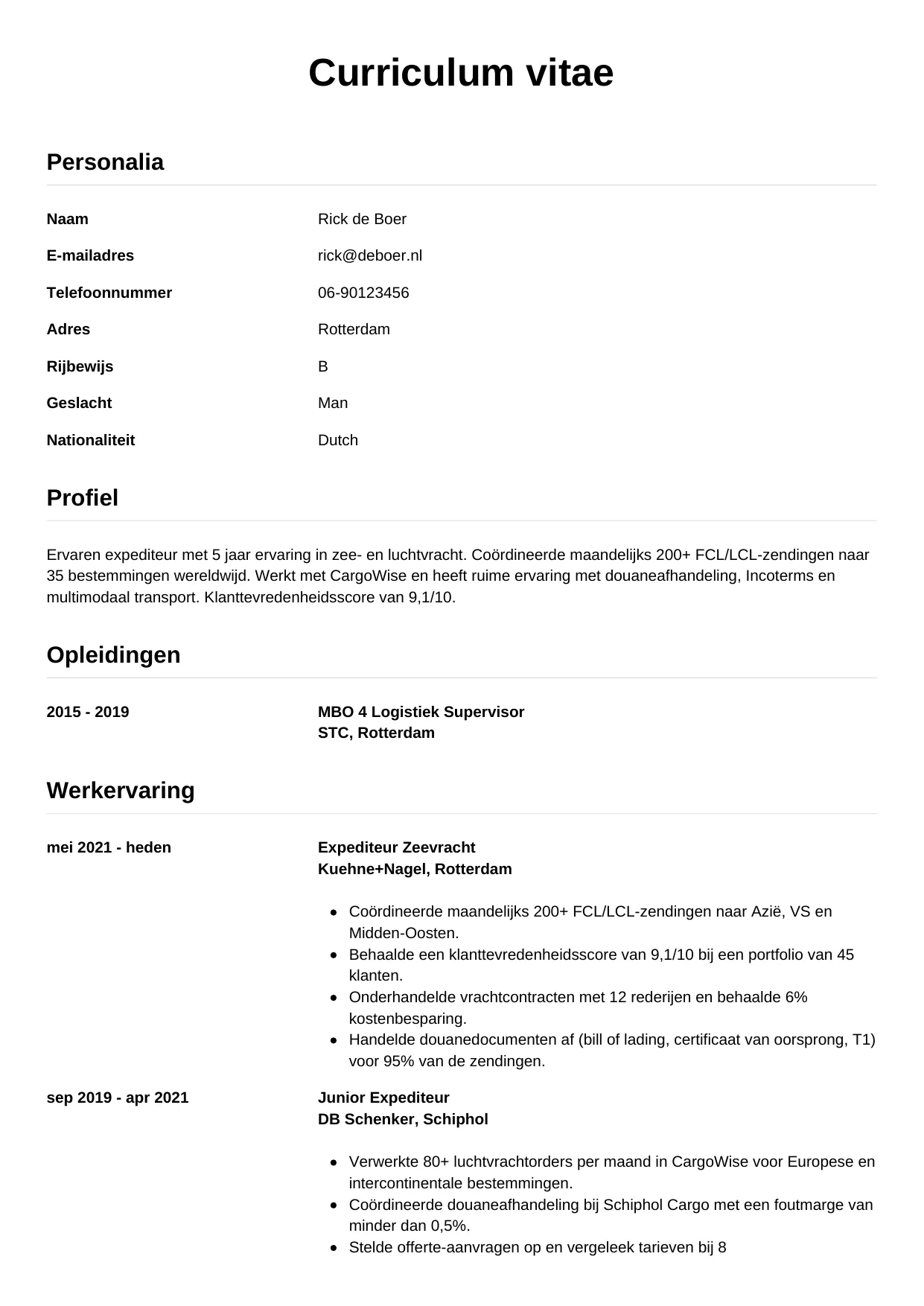 Voorbeeld CV voor expediteur in template Simpel. CV Simpel voor expediteur