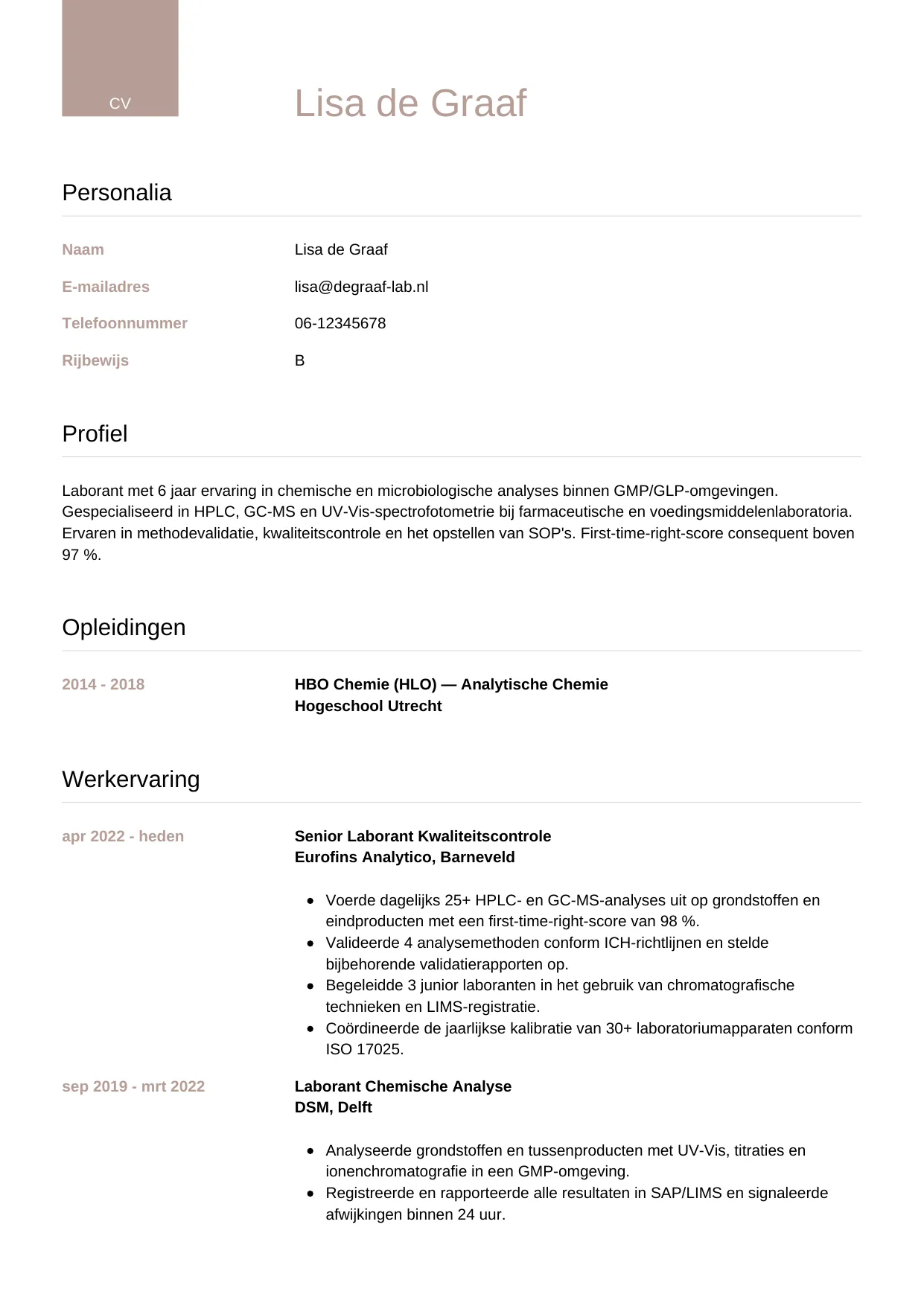 Voorbeeld CV voor laborant in template Luxe. CV Luxe voor laborant
