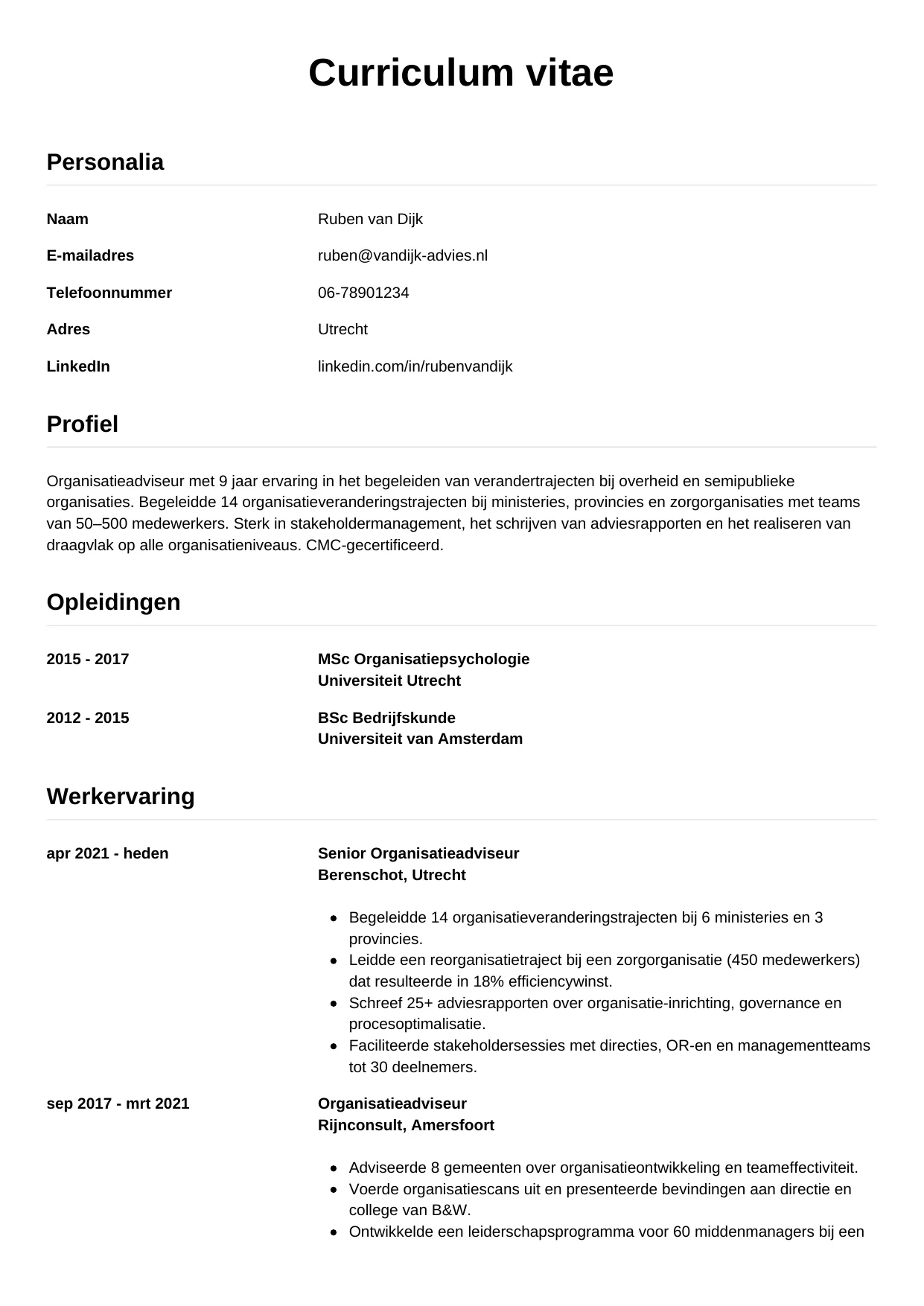 Voorbeeld CV voor organisatieadviseur in template Simpel. CV Simpel voor organisatieadviseur
