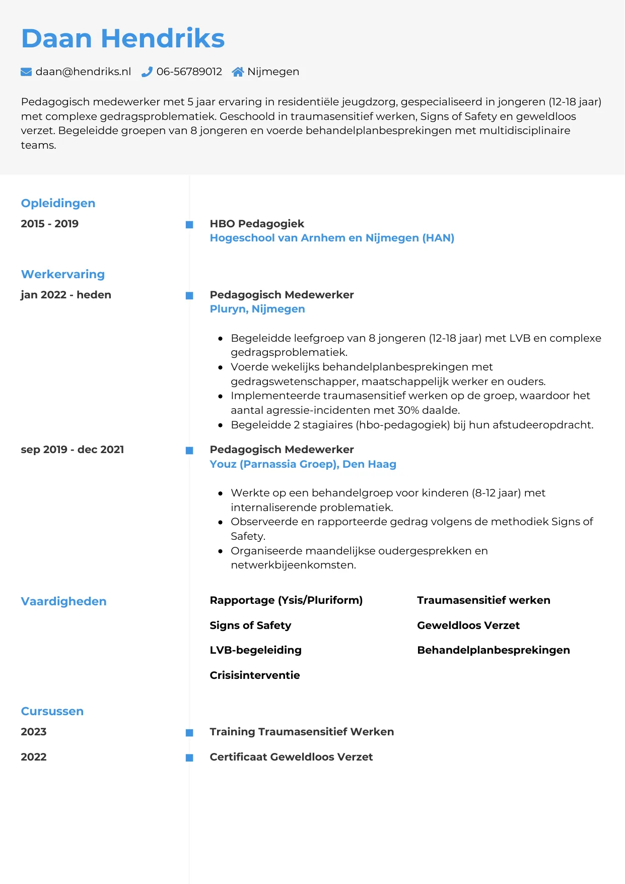 Voorbeeld CV voor pedagogisch medewerker in template Chrono. CV Chrono voor pedagogisch medewerker