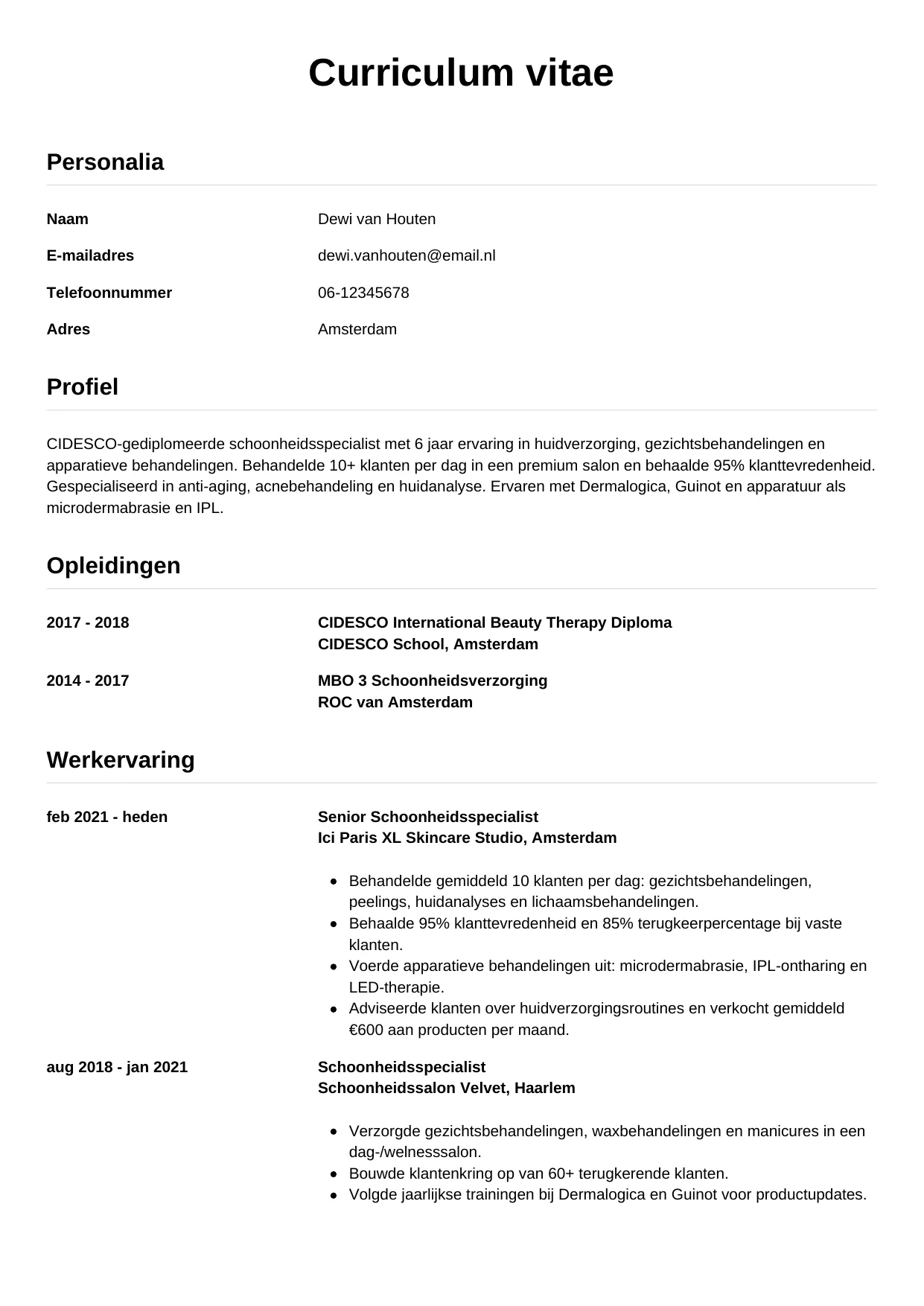 Voorbeeld CV voor schoonheidsspecialist in template Simpel. CV Simpel voor schoonheidsspecialist