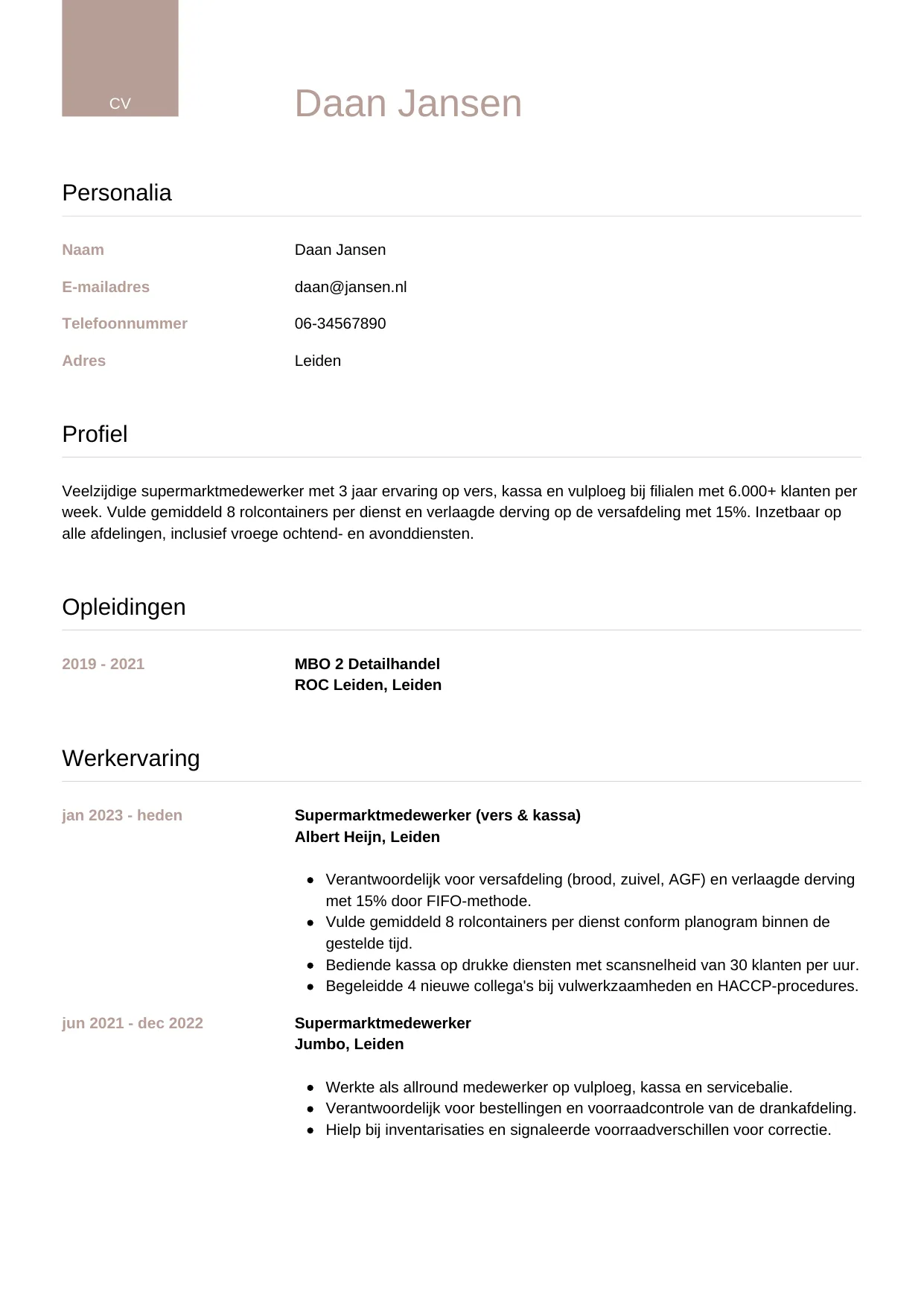 Voorbeeld CV voor supermarktmedewerker in template Luxe. CV Luxe voor supermarktmedewerker