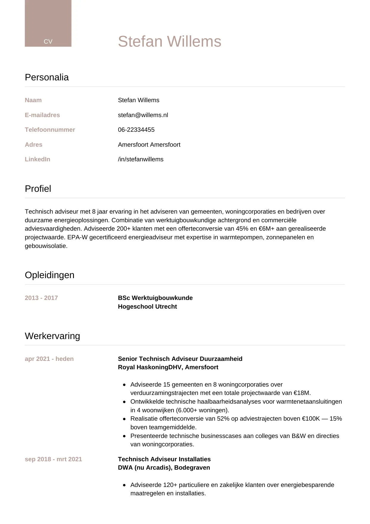 Voorbeeld CV voor technisch adviseur in template Luxe. CV Luxe voor technisch adviseur